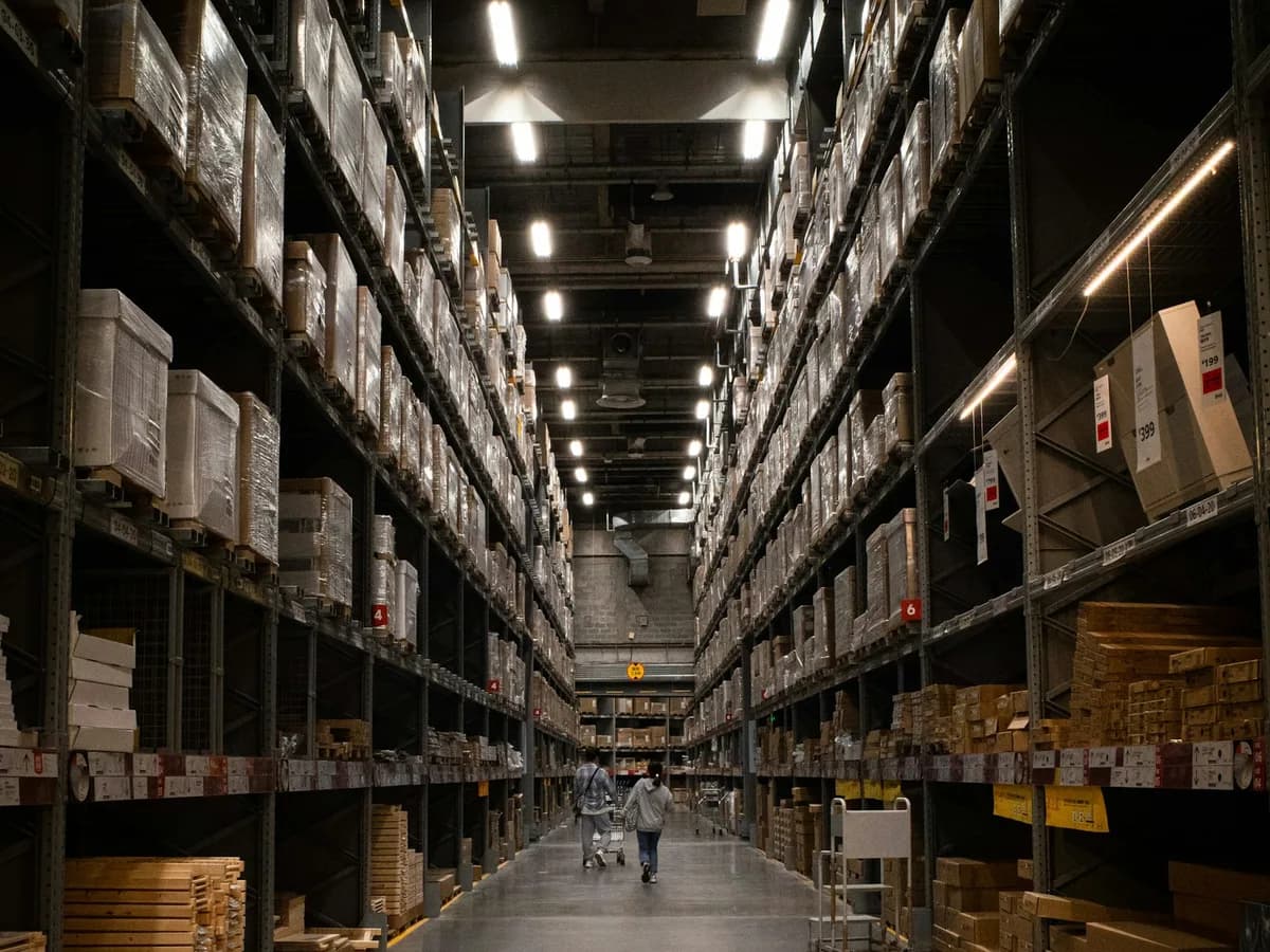 E-Commerce & Direct Customers
